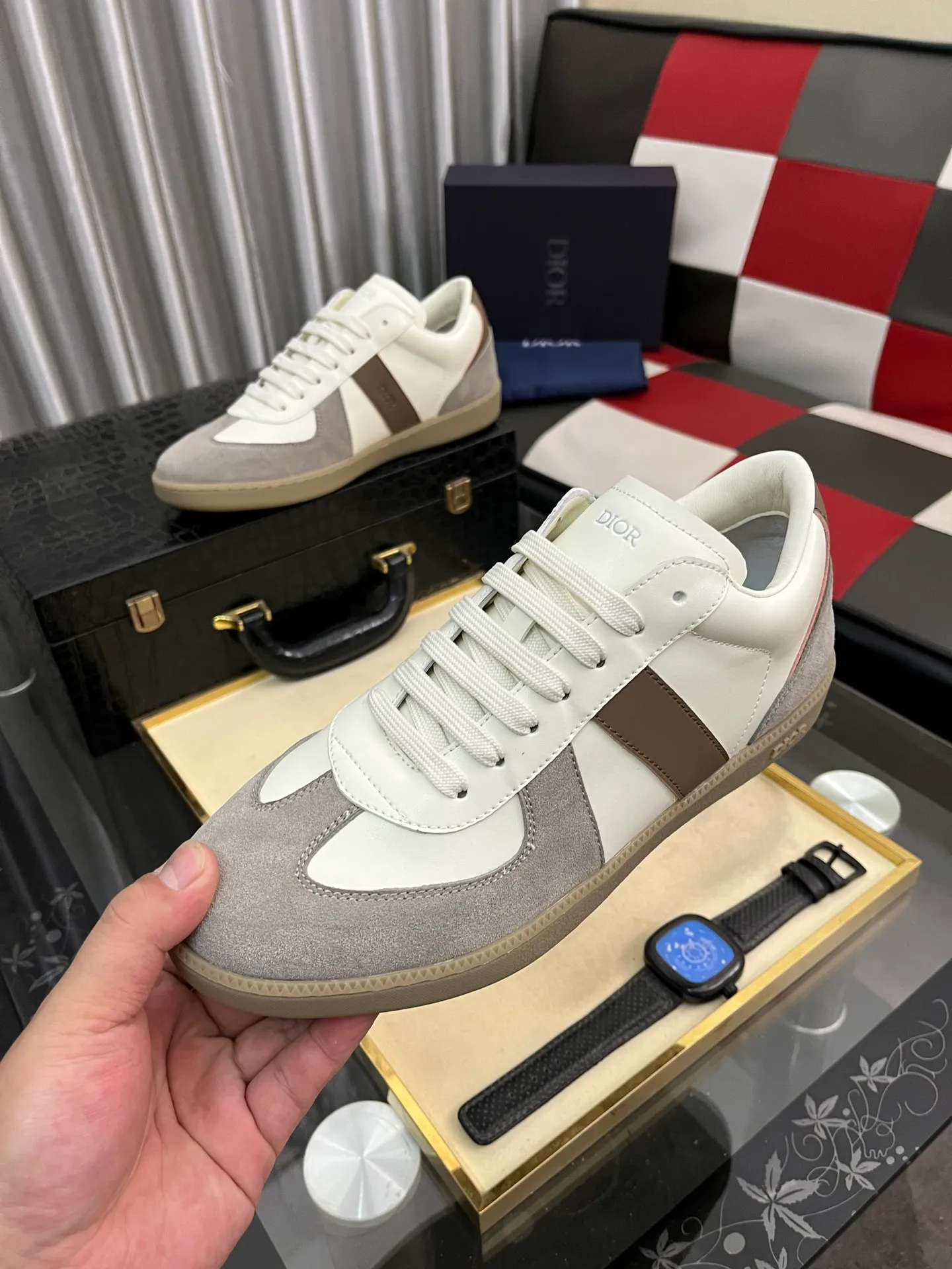 Men's shoes💰380⌚️⌚️[Dior] Dior's new men's genuine leather casual shoes, the highest version on the market, any comparison is welcome🆚! The original leather has excellent texture and is super high-end! Fetal sheep net lining imported from Italy, removable pad! Luxurious materials and fine workmanship, highly recommended! Code number: 38-44
